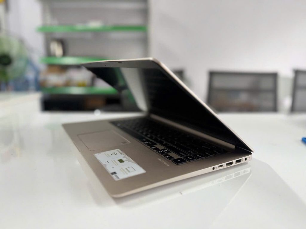 Asus VivoBook S510U - 2